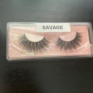 Savage lashes